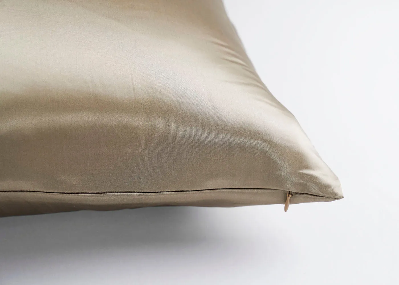 100% Mulberry Silk Pillowcase | Zipper Enclosure, 16 Momme