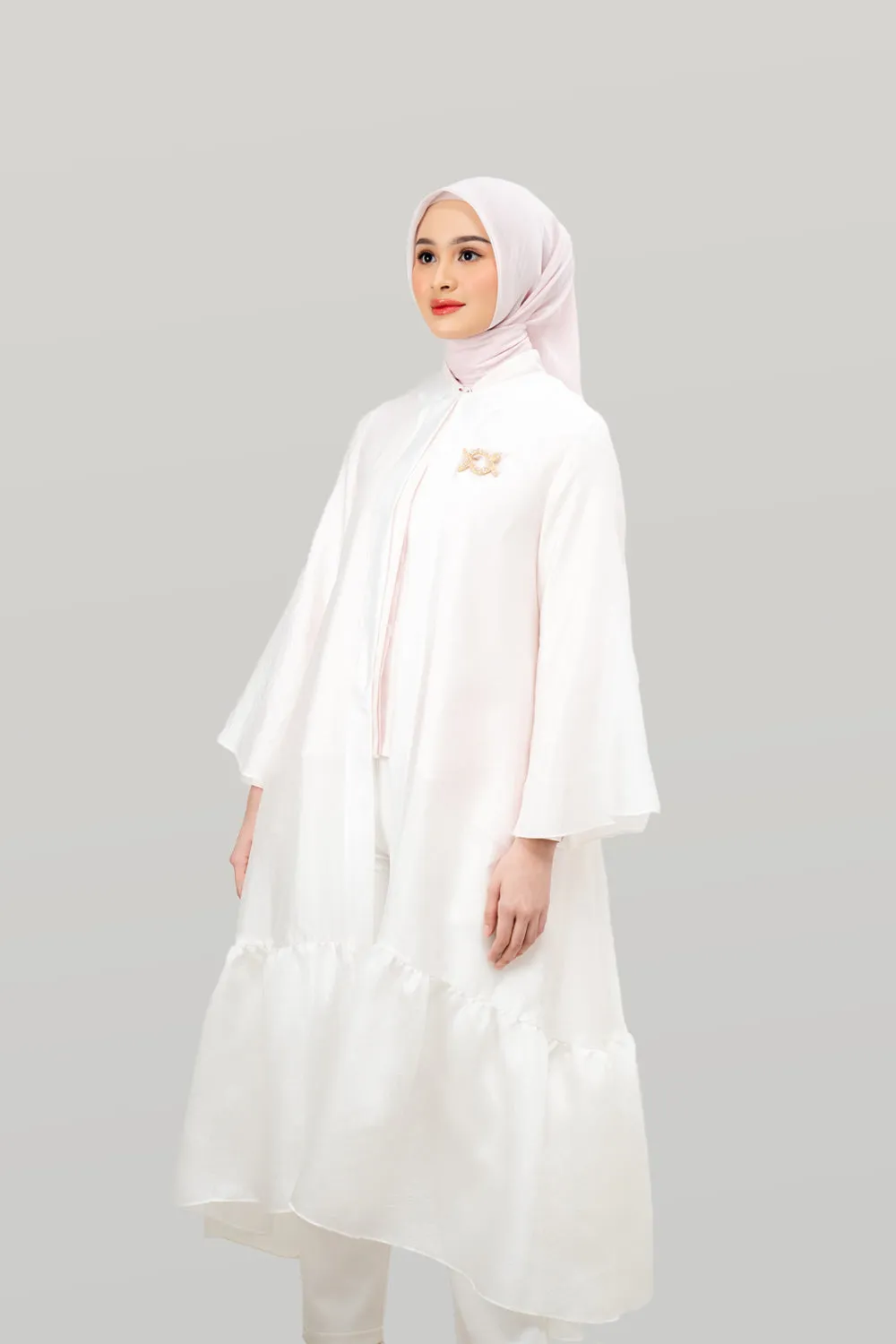 Aerish Abaya Outer Snow White