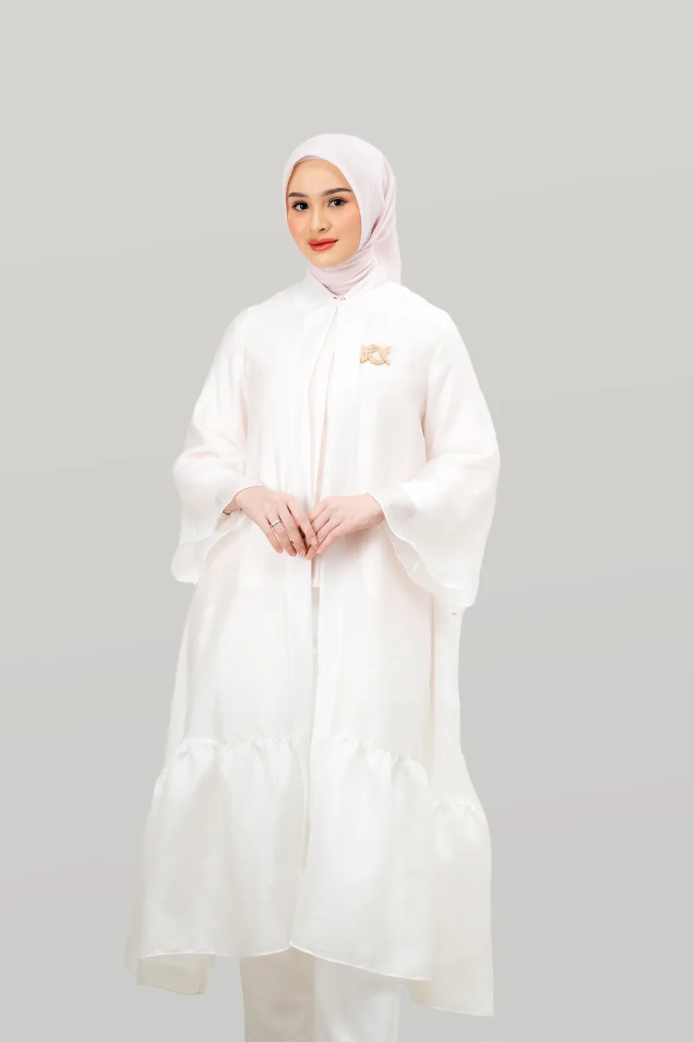 Aerish Abaya Outer Snow White