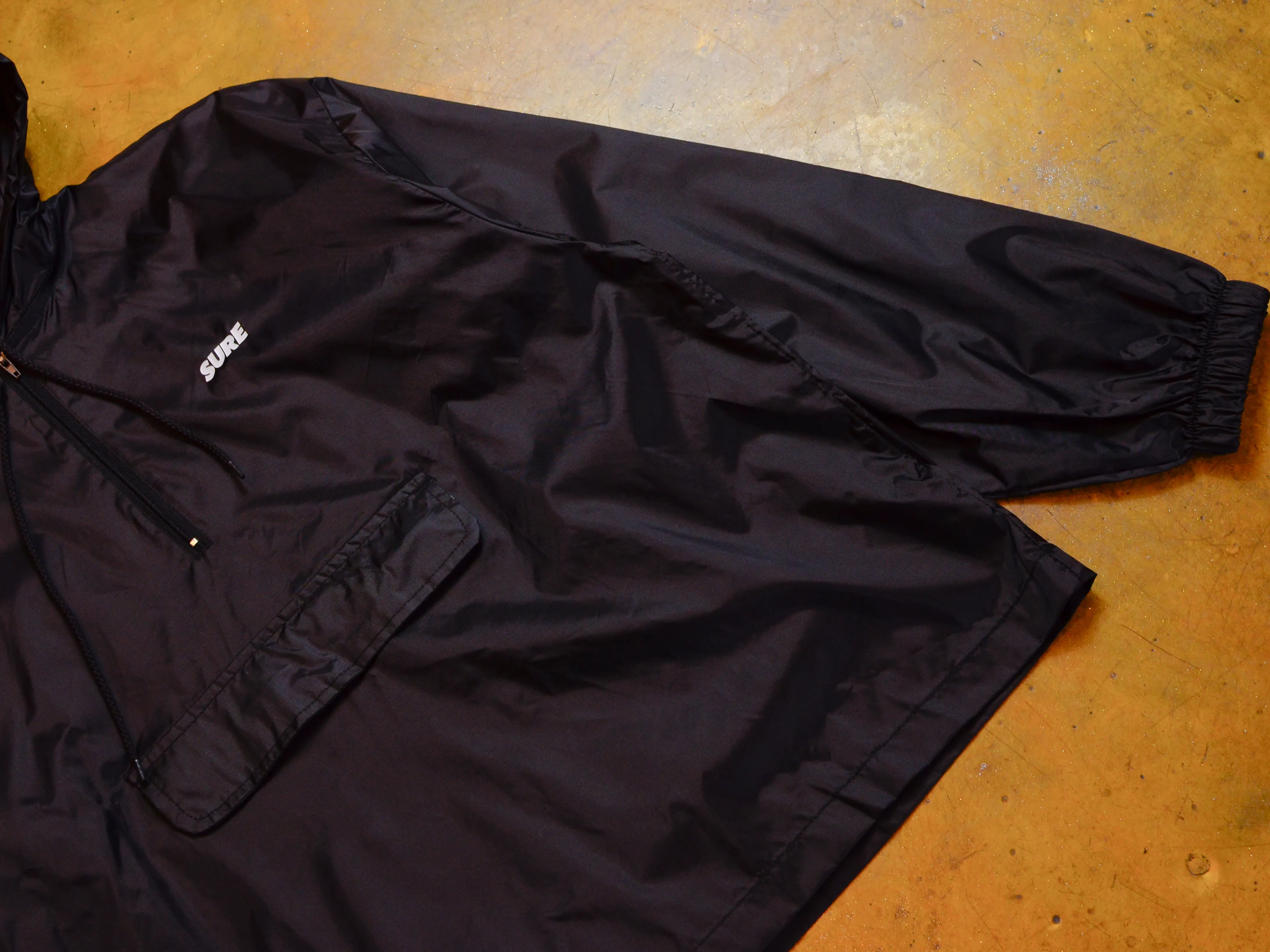 Banner Zip Windbreaker Jacket - Black