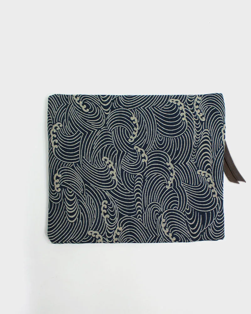 Flat Medium Zipper Pouch, Indigo Nami