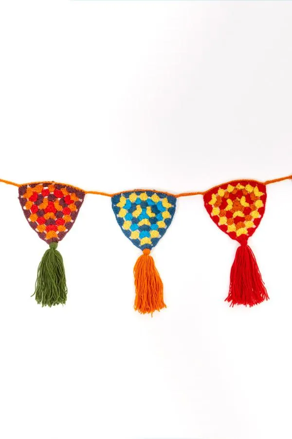 Knitted Garland Decoration-Multi