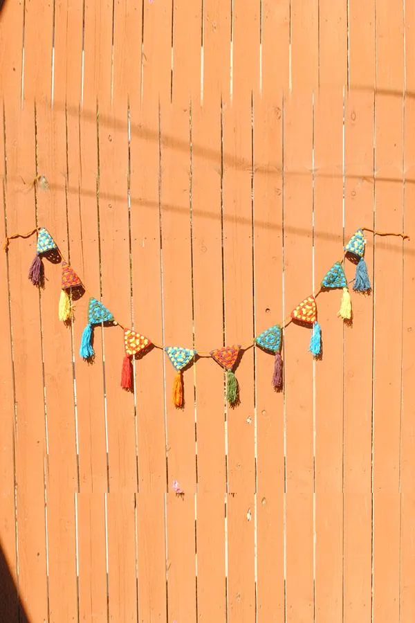 Knitted Garland Decoration-Multi