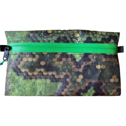 Ultralight DCF Zipper Pouches by BeenCampin