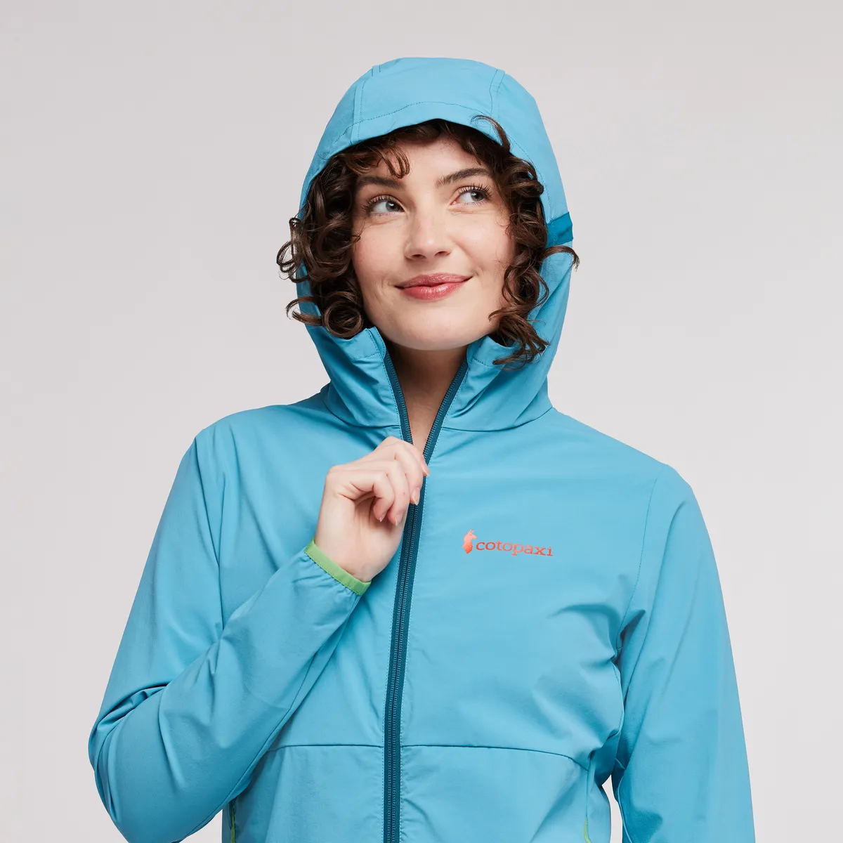 Vuelta Performance Windbreaker Jacket - Women's