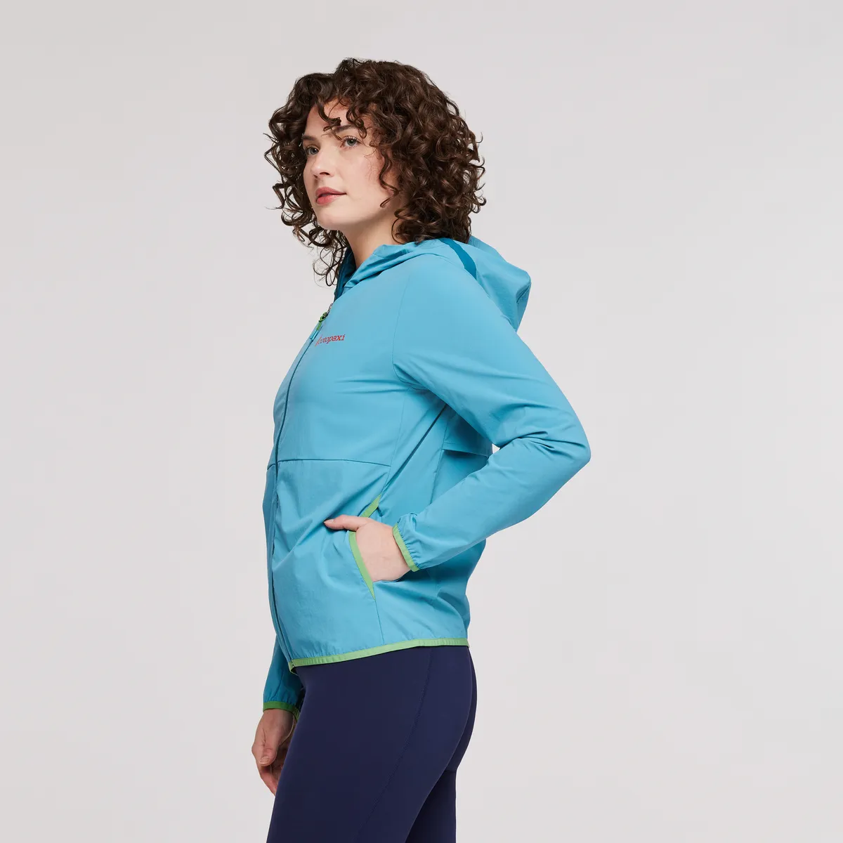 Vuelta Performance Windbreaker Jacket - Women's